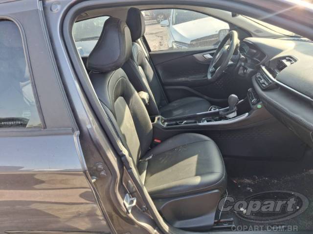 2025 FIAT FASTBACK 