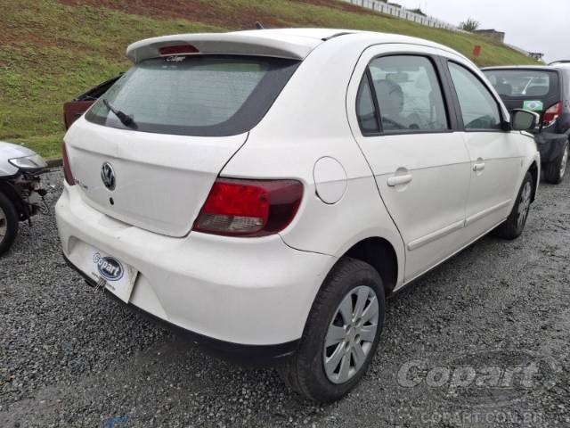 2013 VOLKSWAGEN GOL 