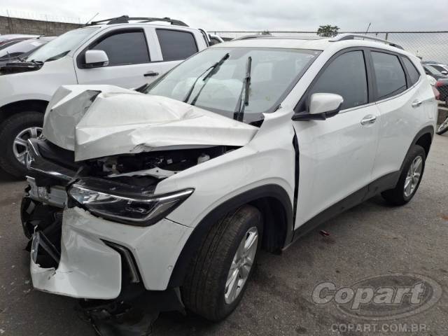 2025 CHEVROLET TRACKER 