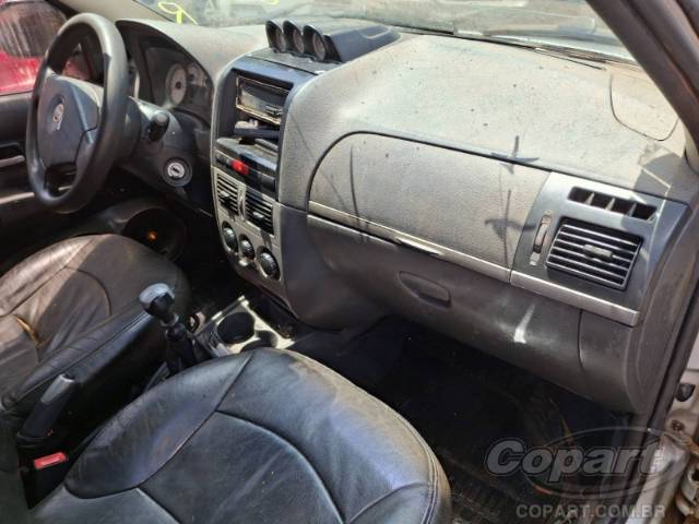 2010 FIAT STRADA 