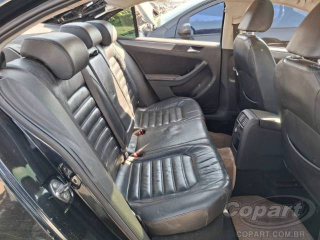 2011 VOLKSWAGEN JETTA 