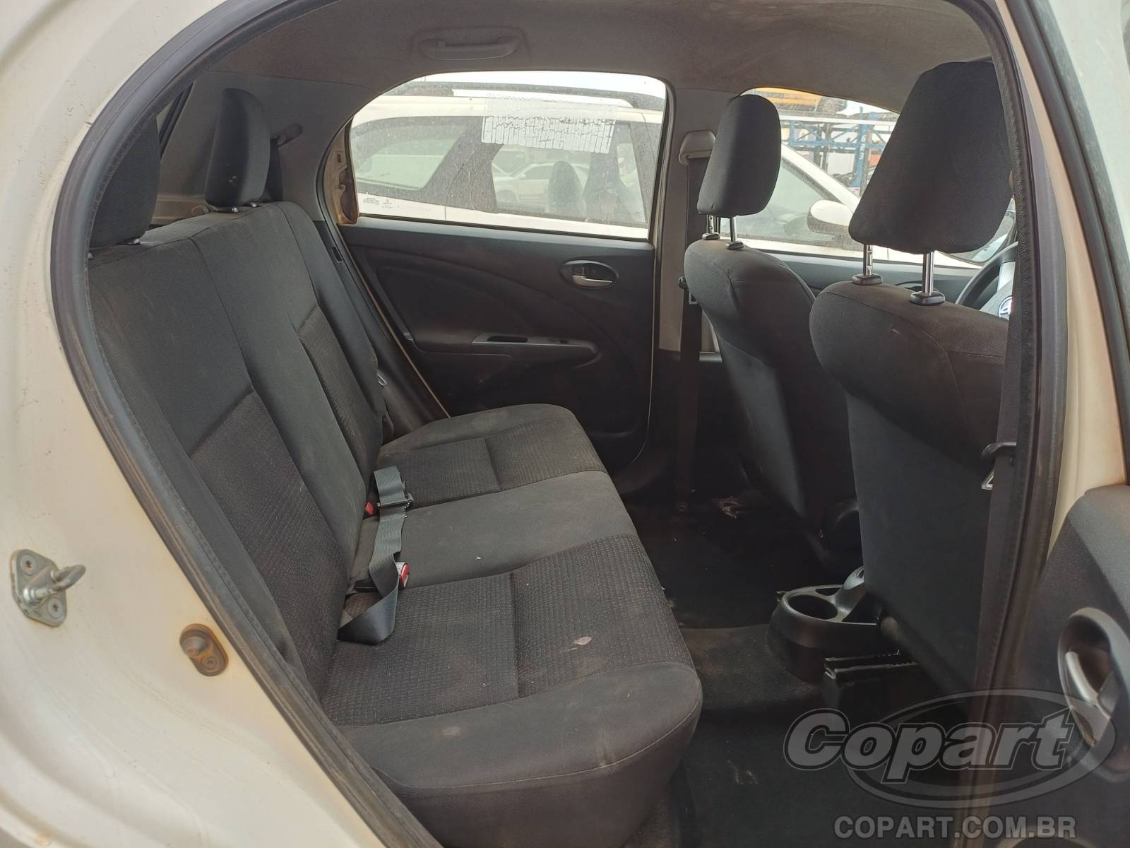 Foto 6 de 11: 2014 TOYOTA ETIOS