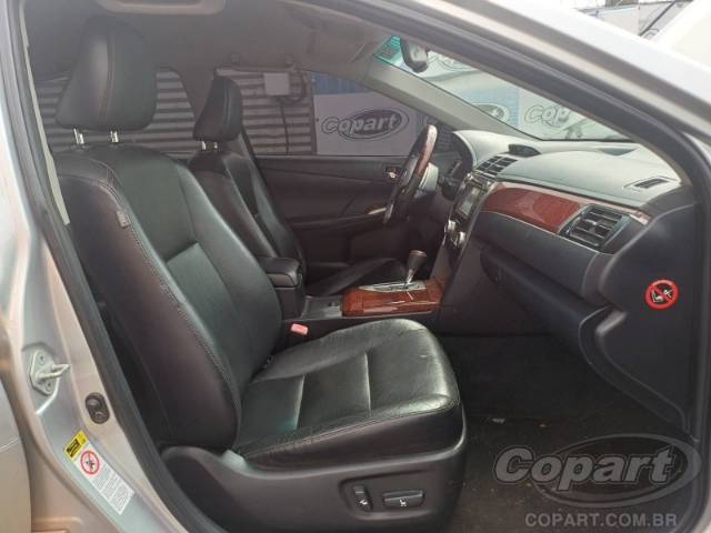 2013 TOYOTA CAMRY 