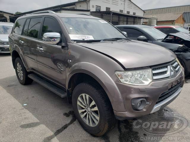 2017 MITSUBISHI PAJERO 