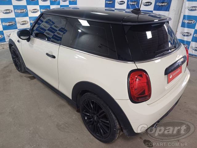 2020 MINI COOPER 