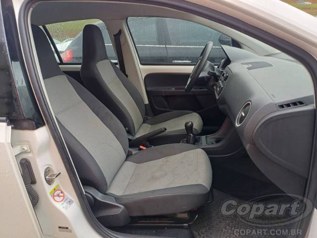 2015 VOLKSWAGEN UP 