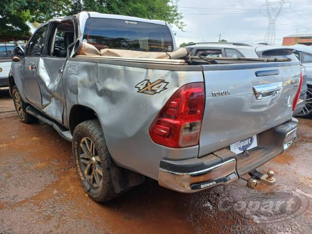 2020 TOYOTA HILUX CD 