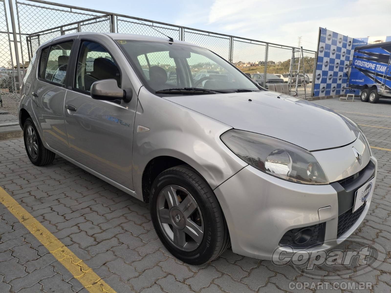 Veículo Renault Sandero RENAULT SANDERO Expression 1.0 16V Hi-Flex 2014 2014 em leilão