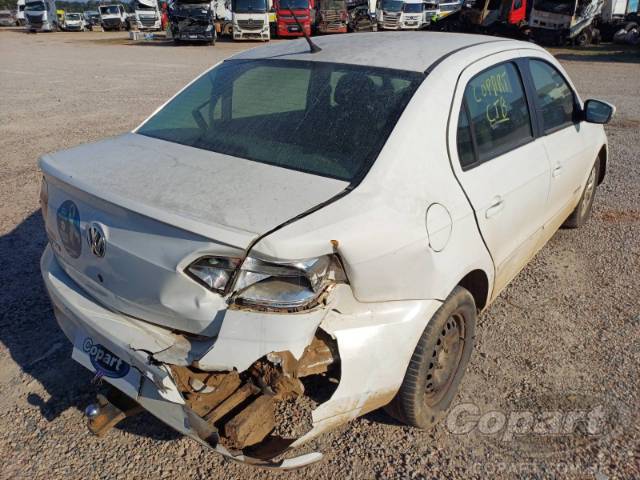 2015 VOLKSWAGEN VOYAGE 