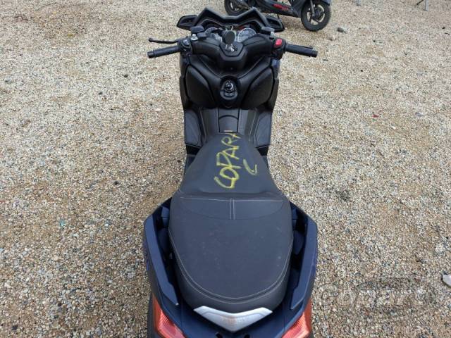 2024 YAMAHA XMAX 