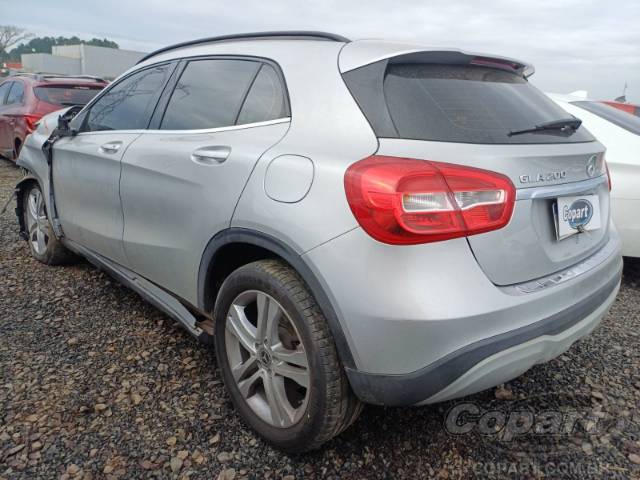 2018 MERCEDES BENZ GLA 