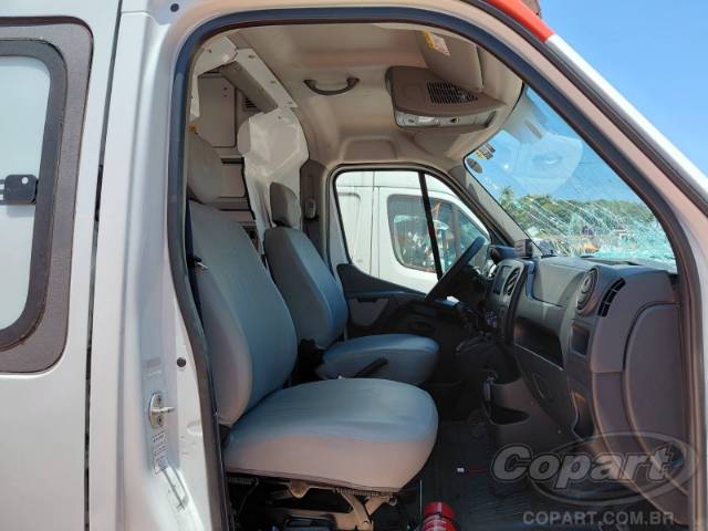2025 RENAULT MASTER FURGAO 