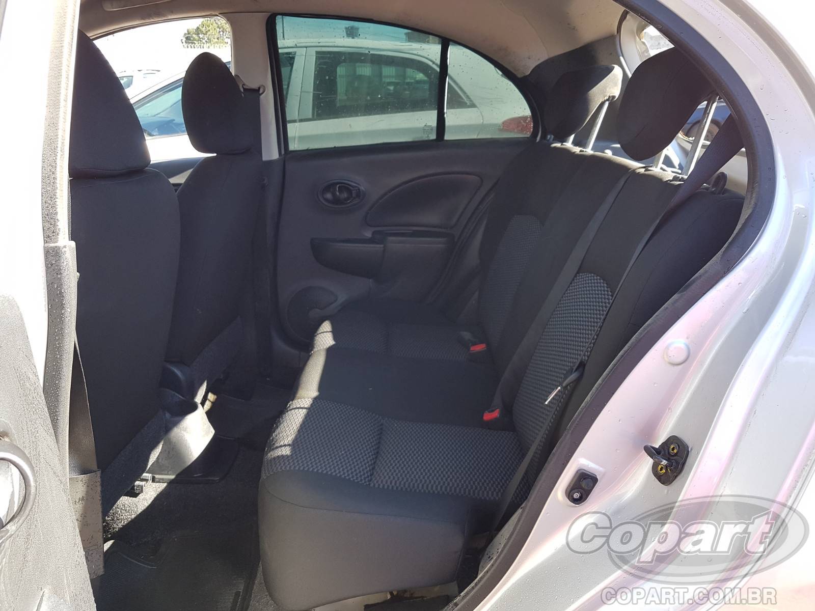 Foto 6 de 10: 2019 NISSAN MARCH