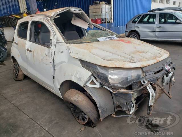 2017 FIAT MOBI 