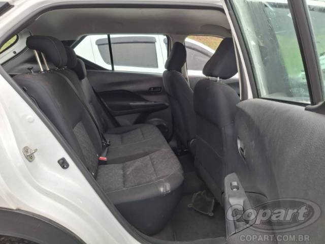 2025 NISSAN Kicks Play 