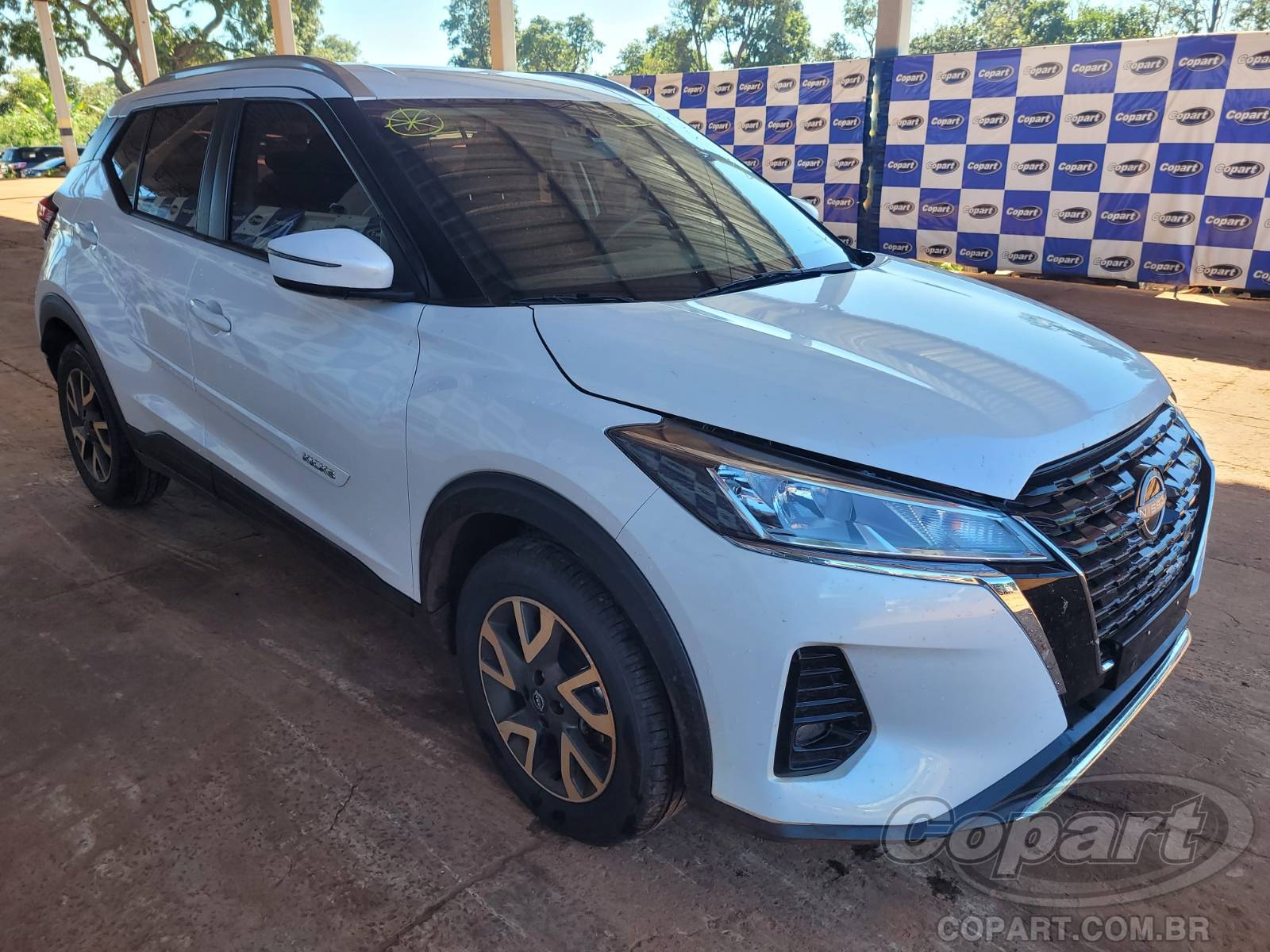 NISSAN KICKS 2024