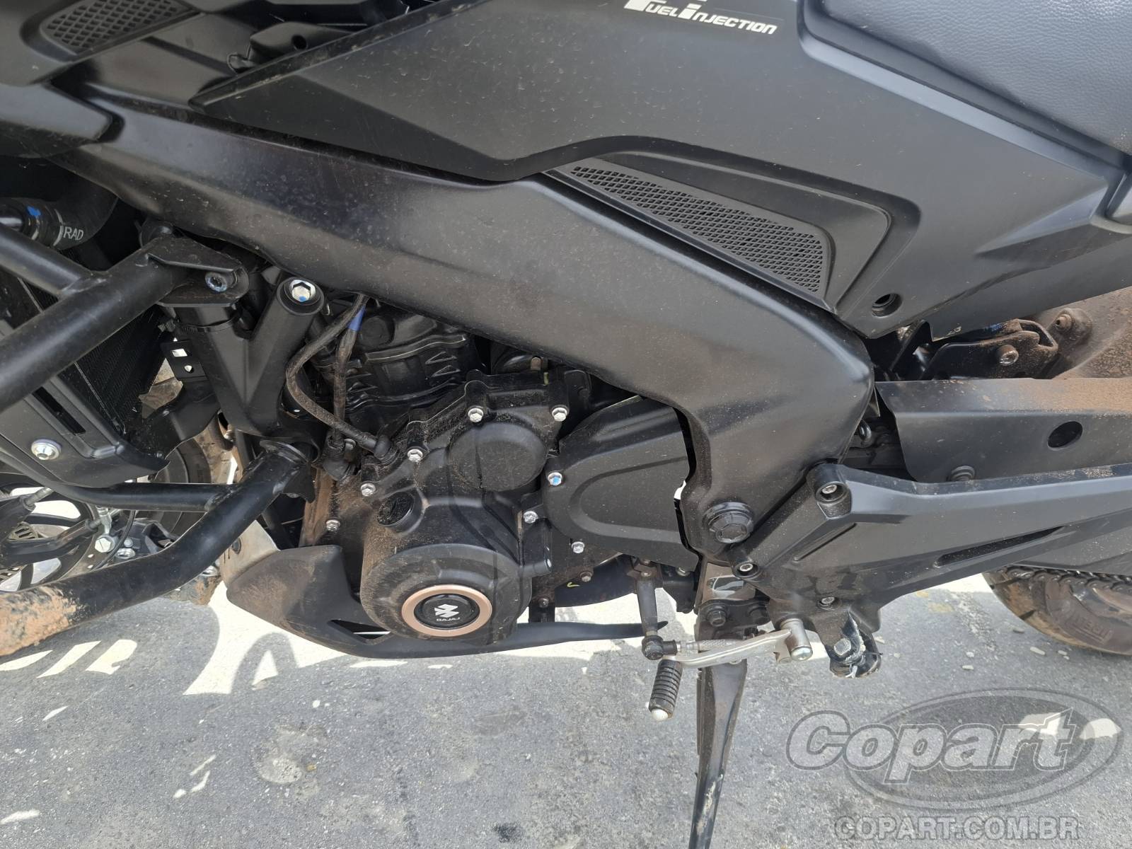 Foto 6 de 11: 2026 BAJAJ DOMINAR