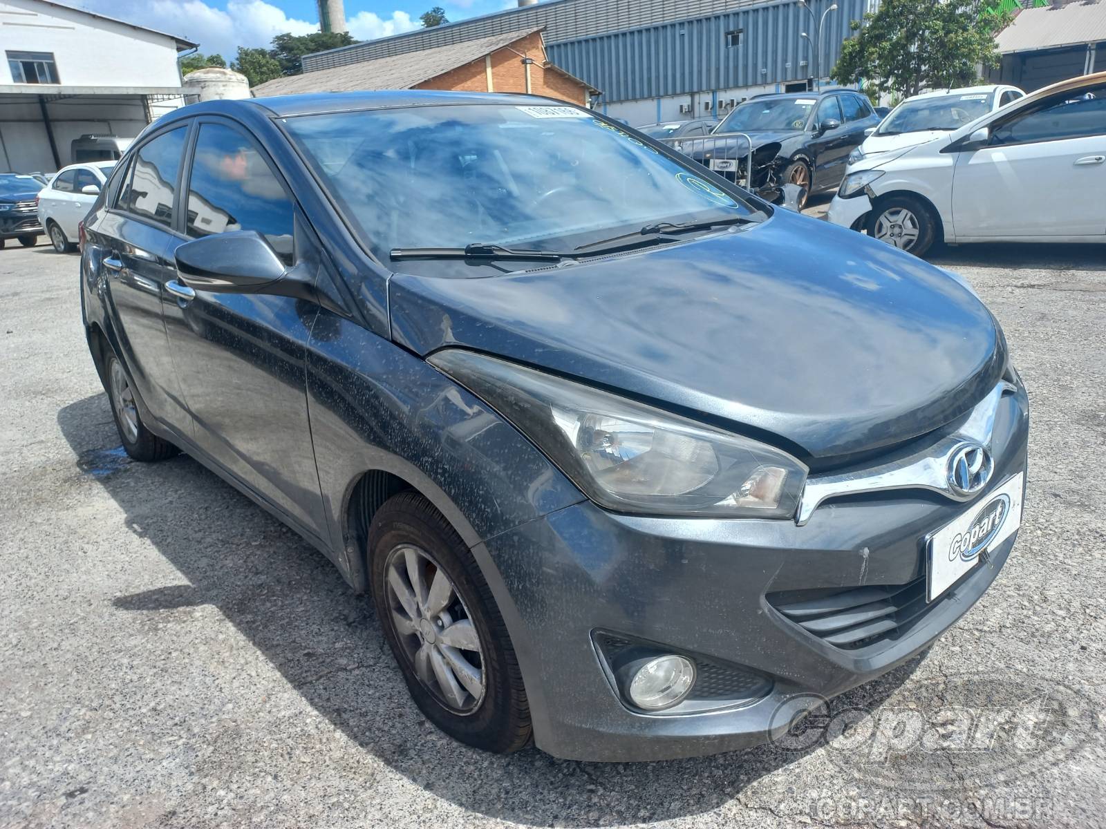 Hyundai HB20S Comfort Plus 1.0 12V CVVT 2014