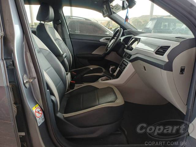 2021 VOLKSWAGEN T-CROSS 