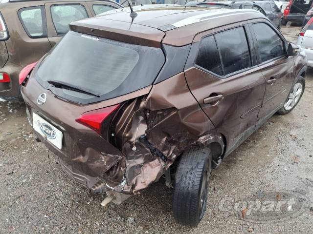 2019 NISSAN KICKS 