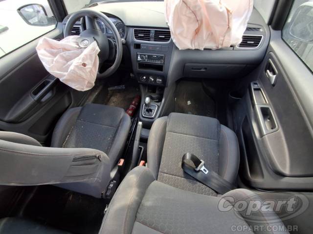 2013 VOLKSWAGEN FOX 