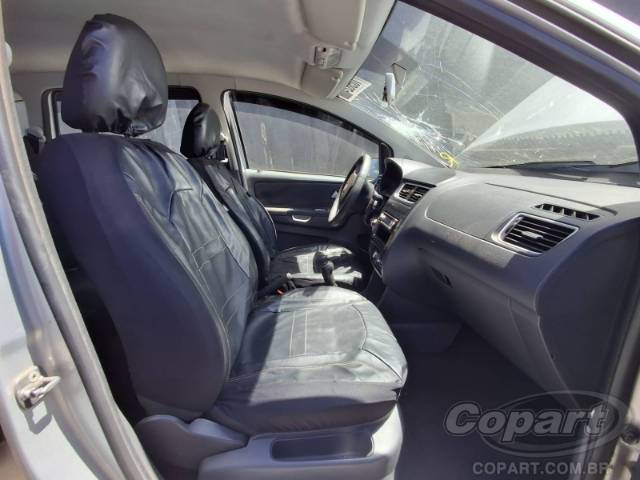 2011 VOLKSWAGEN SPACEFOX 
