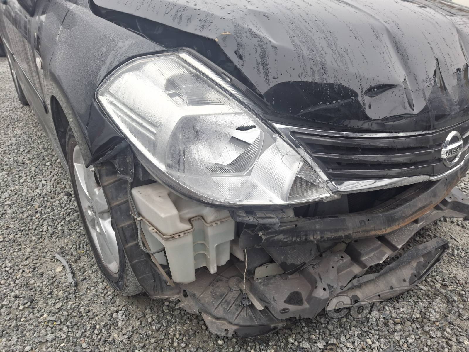 2012 NISSAN TIIDA — foto 13 de 15