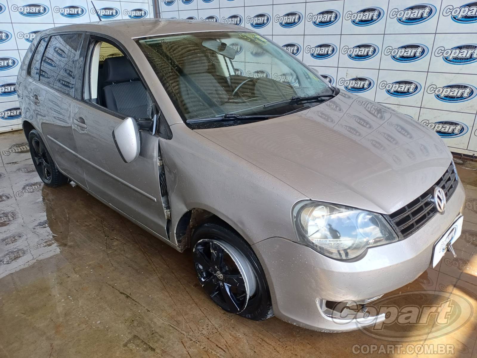 Veículo VW - VolksWagen Polo 2013 VOLKSWAGEN POLO 1.6 Total Flex 2014 em leilão