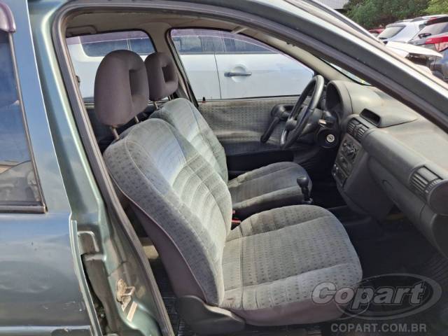 1999 CHEVROLET CORSA SEDAN 