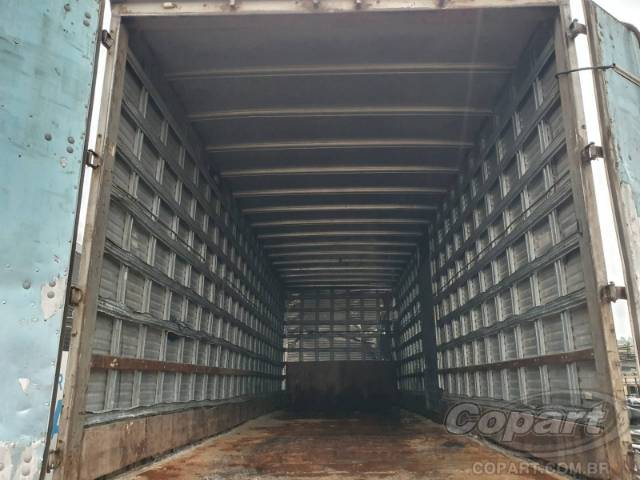 2009 VOLKSWAGEN CONSTELLATION 