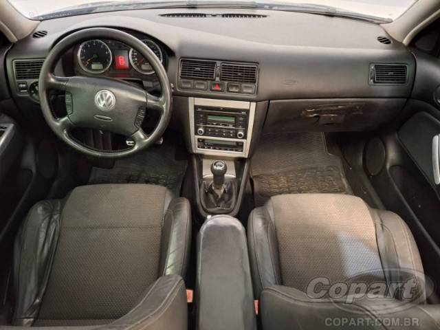 2010 VOLKSWAGEN GOLF 