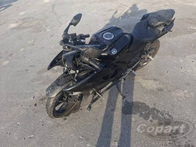 2025 YAMAHA YZF R15 