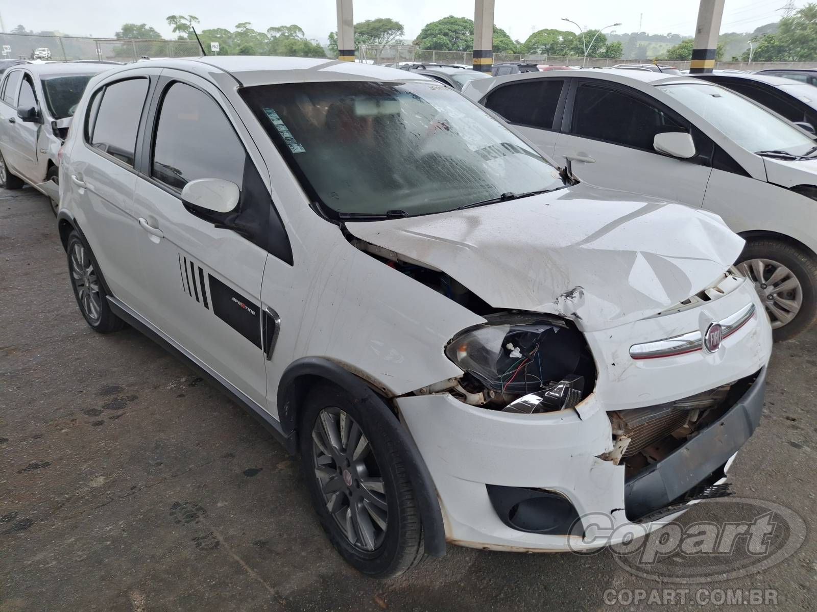 Veículo Fiat Palio Fiat Palio Sporting 1.6 16V E.torQ 2014 2014 em leilão