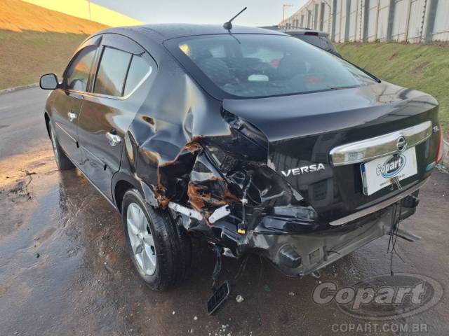 2014 NISSAN VERSA 