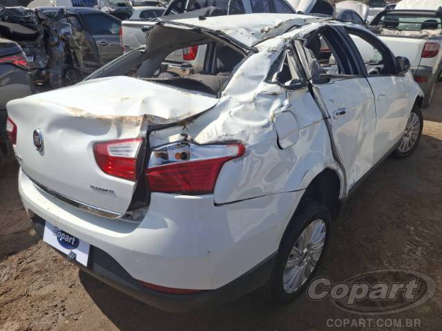 2017 FIAT GRAND SIENA 