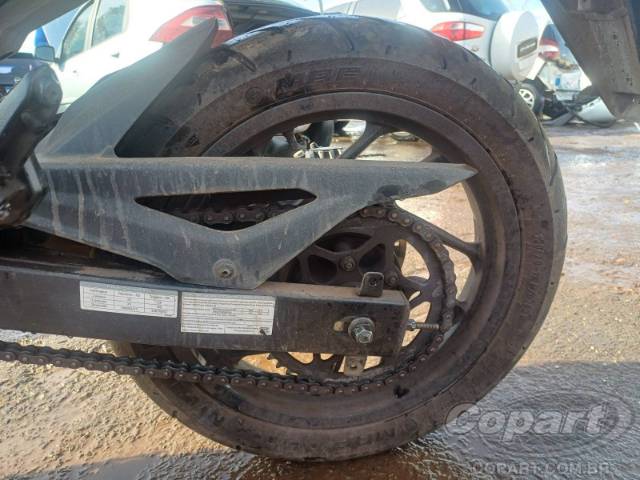 2025 BAJAJ DOMINAR 