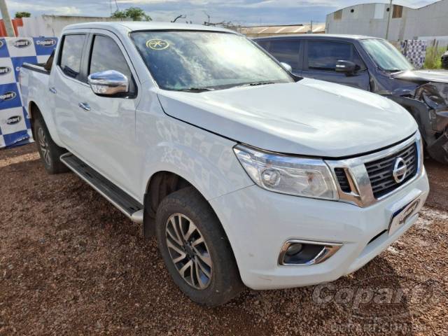 2022 NISSAN FRONTIER CD 