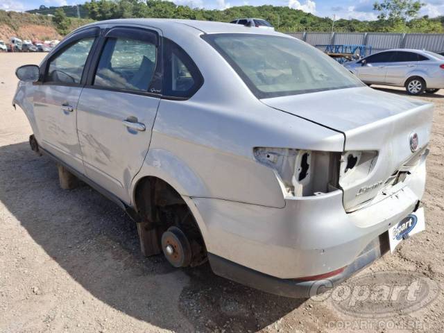 2016 FIAT GRAND SIENA 