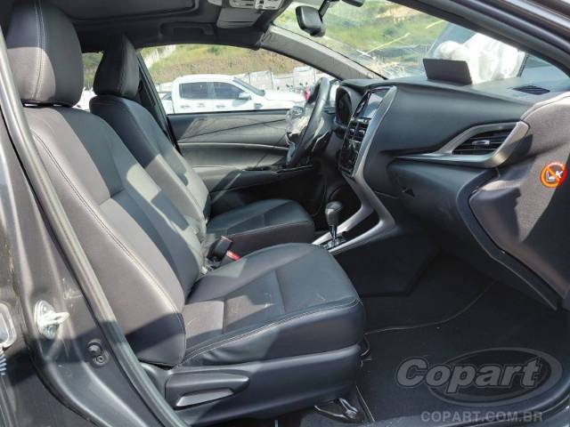 2021 TOYOTA YARIS 