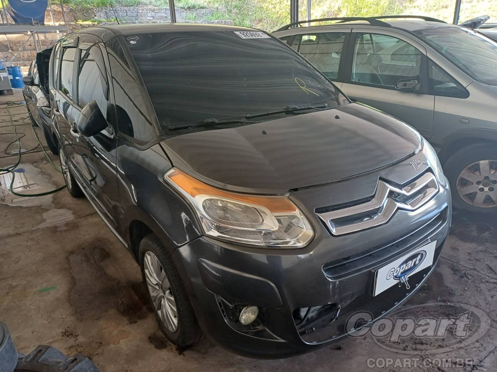 Veículo Citroën C3 Picasso Citroen C3 Picasso Exclusive 1.6 16V 2012 Colisão Média Monta 2012 em leilão