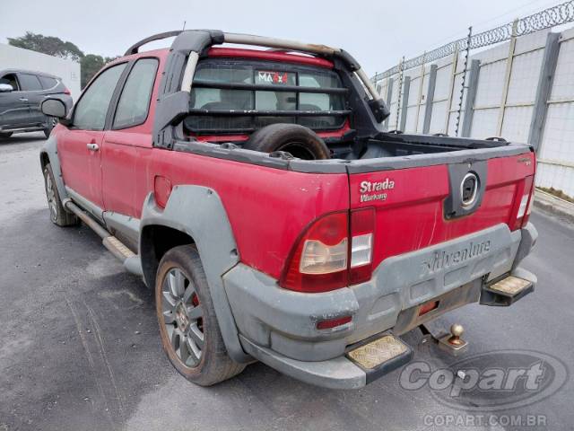 2013 FIAT STRADA 