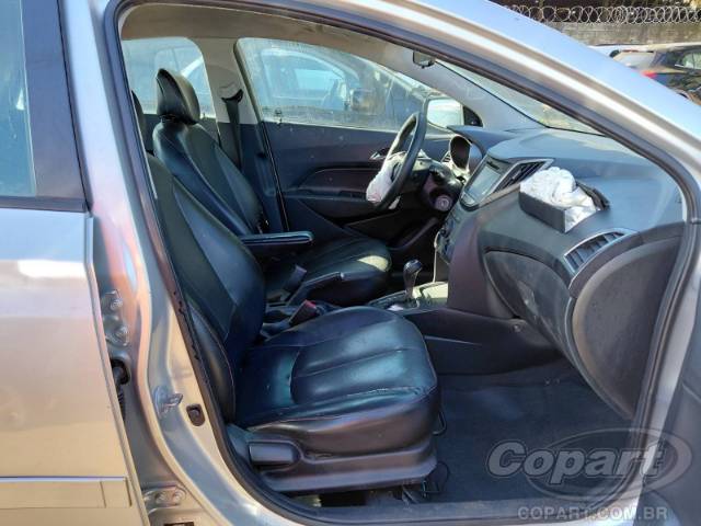 2015 HYUNDAI HB20S 
