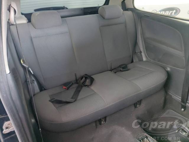 2010 VOLKSWAGEN FOX 