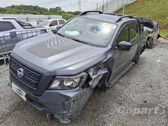 2025 NISSAN FRONTIER CD 