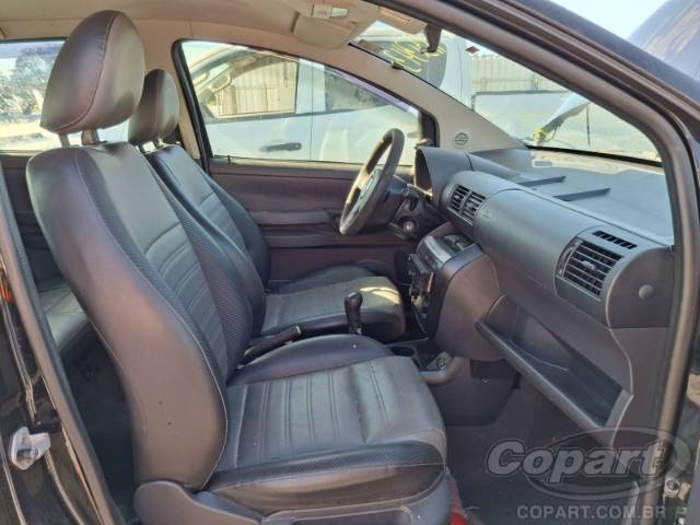 2009 VOLKSWAGEN FOX 