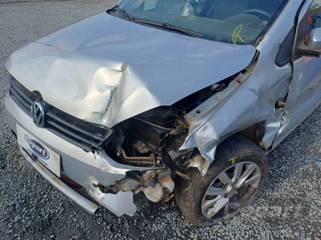 2013 VOLKSWAGEN FOX 