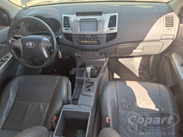 2012 TOYOTA HILUX CD 