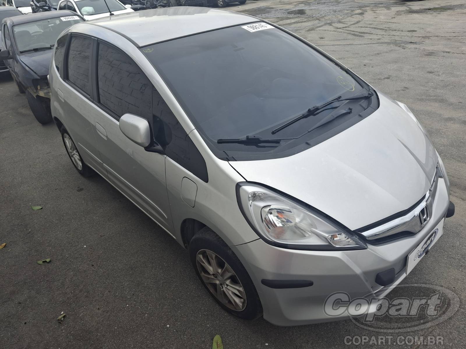 Honda Fit LX 1.4 16V 2013 Médio Dano Traseiro