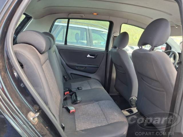 2013 VOLKSWAGEN FOX 