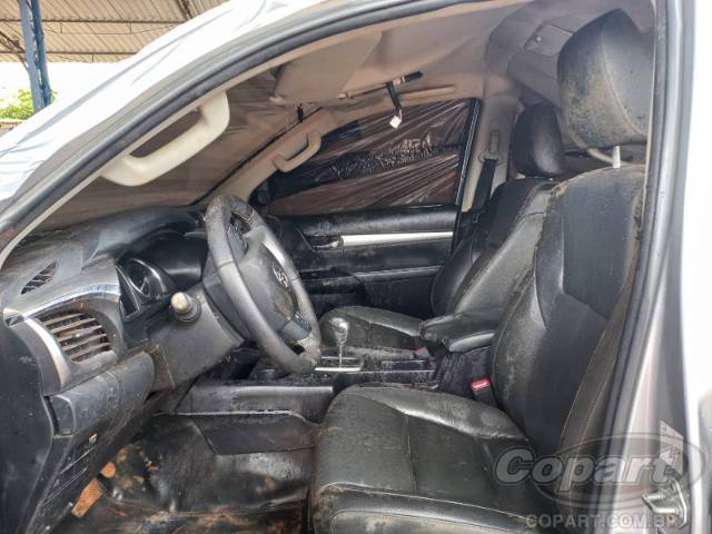 2022 TOYOTA HILUX CD 